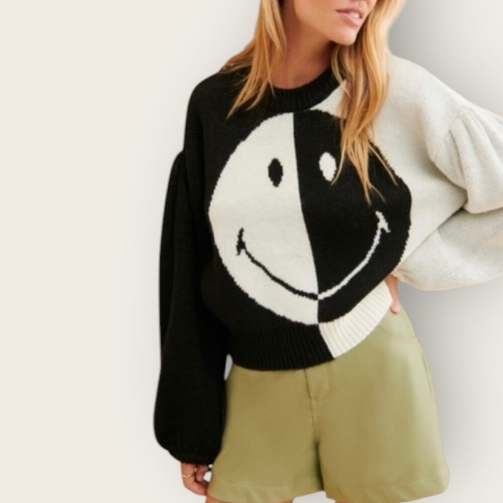 Farm Rio x Smiley | Balloon Sleeve Sweater | Black/White | Medium